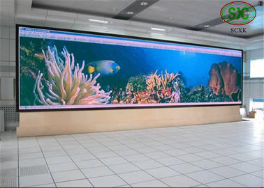 شاشة إعلانات LED مضادة للماء والرطوبة في الهواء الطلق
