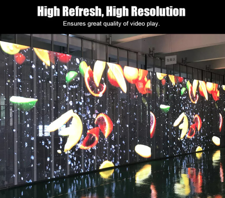 شاشة LED شفافة مضادة للماء مع شاشة شفافة ذات إطار LED وزنها 6.2kg