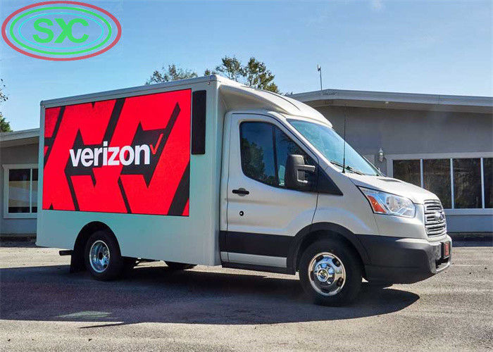 شاشة LED متنقلة طويلة الأمد مقاس 320*160 مم مع تصنيف IP65 ووضع التحكم المتزامن بالكمبيوتر