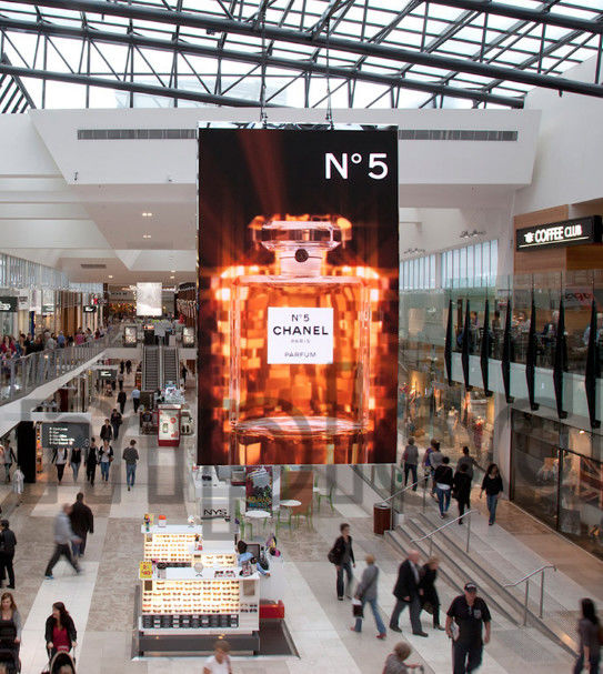 شاشة LED داخلية معلقة P2.5 SMD عالية الدقة 3G WIFI RGB مزود طاقة لوحة شاشة LED داخلية