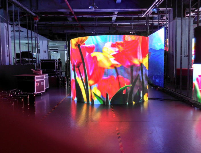 شاشة LED داخلية COB P1.5 RGB بكثافة بكسل 62500، شاشة LED مرنة SMD بشاشة LED ملونة كاملة داخلية بتقنية 3G WIFI