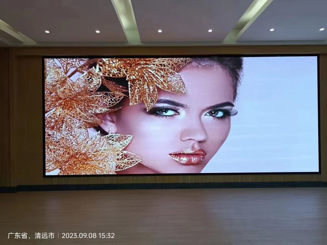 شاشة LED ملونة كاملة داخلية 250 * 250 مم مع وضع مسح 1/16