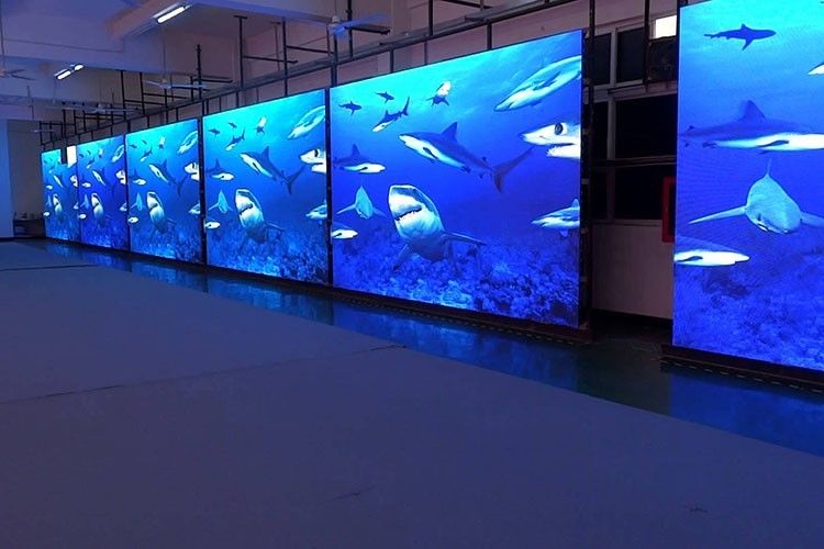 شاشة الإيجار من الألومنيوم المصبوب المقطوعة 1R1G1B شاشة LED الإعلانية
