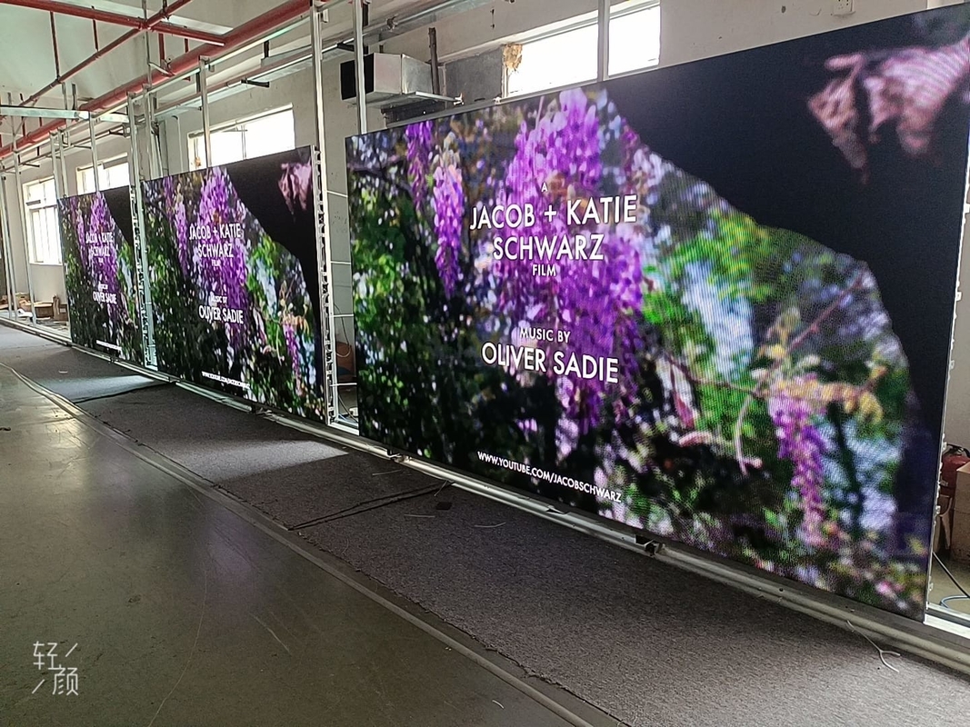 بيكسل صغير P2.5 HD شاشة LED داخلية إعلانية مقاومة للماء الفولاذ العادي