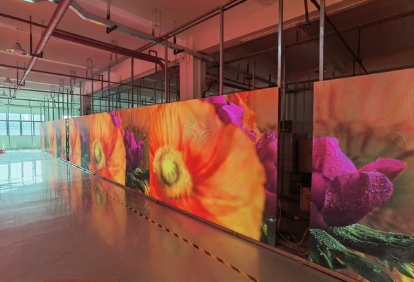 شاشة LED للإيجار الخارجية P4، مقاومة للماء IP65، سطوع 1200 شمعة/متر مربع