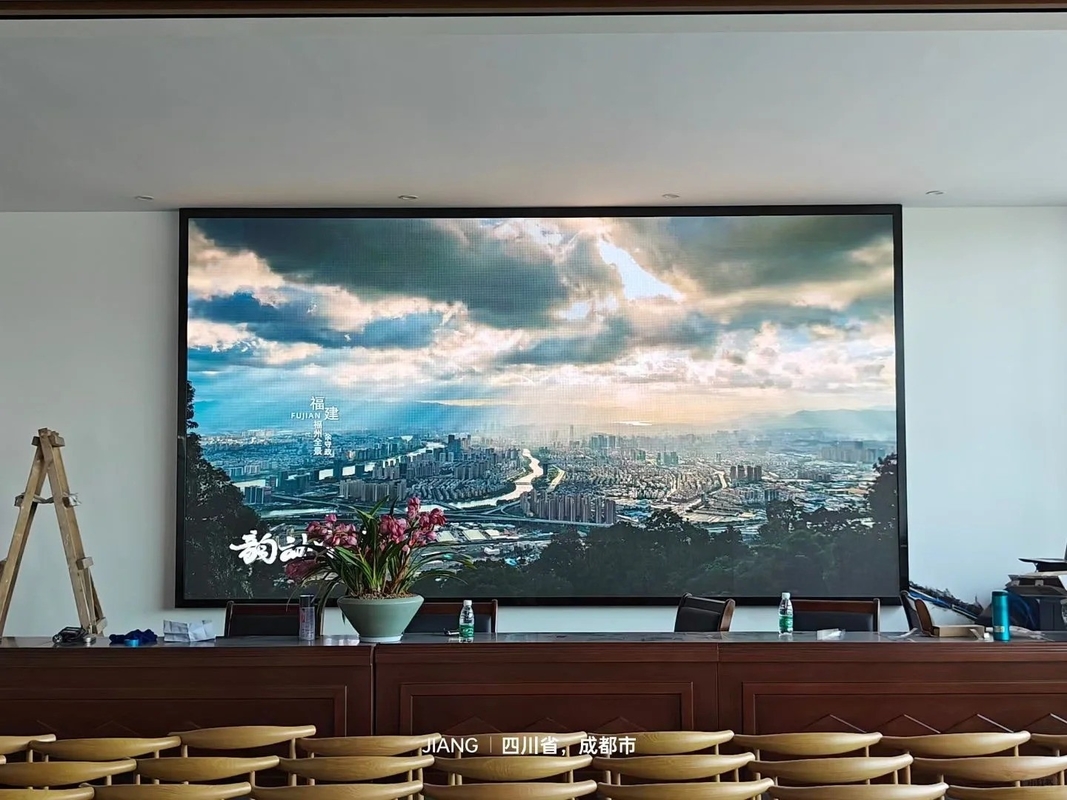 شاشة فيديو COB P2.5 LED ملونة بكامل الألوان من الألومنيوم المصبوب بالقالب، كثافة البكسل 10000 نقطة/متر مربع