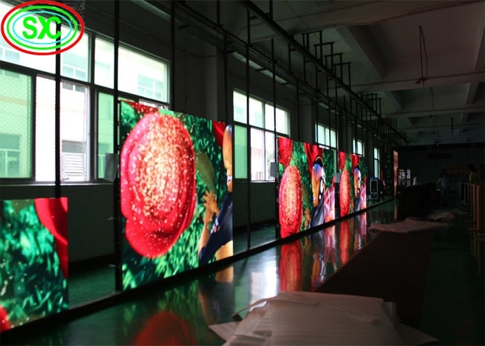 شاشة استئجار LED خفيفة الوزن ودائمة 960 * 960mm حجم اللوحة 0.154 كجم وزن الوحدة