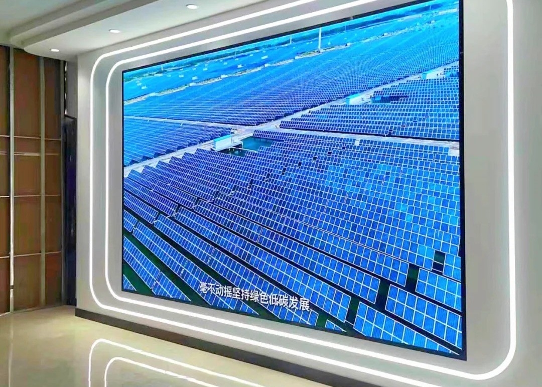 شاشة عرض ملصقات LED داخلية رقيقة للغاية محمولة P3.91 مع منصة قابلة للطي