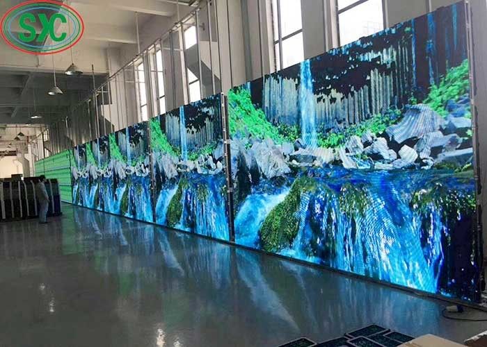 شاشة LED ذات دقة عالية 5mm Pixel Pitch SMD خارجية IP65 مقاومة للماء RGB Media Wall مع دقة 32 * 32 Module