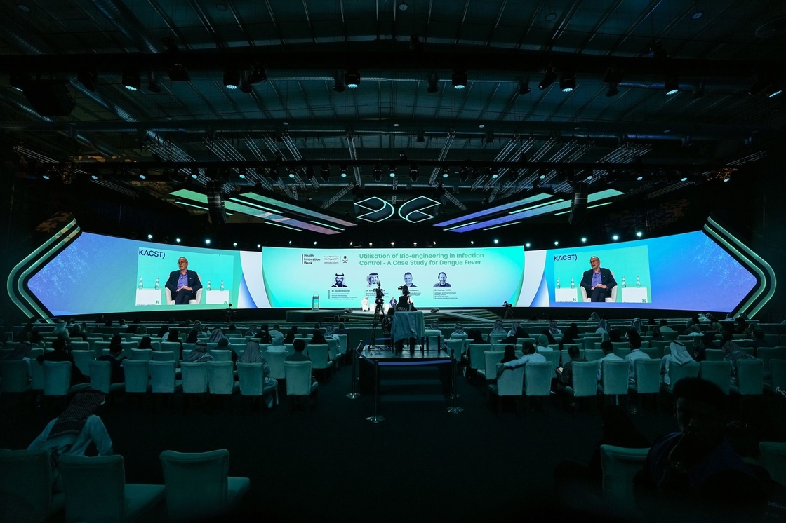 تركيب الإيجار عرض داخلي وخارجي ضوء عالي عرض LED خارجي مضاد للماء بألوان كاملة