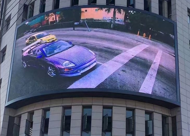 شاشة الألومنيوم المصبوب المقطوعة تأجير / شاشة ثابتة سطوع عالي P10 إعلانات خارجية شاشة LED 960 * 960mm