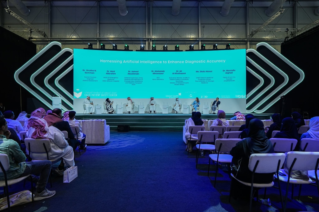 P6 P8 P10 خارجية ملونة كاملة SMD RGB الإعلانات LED شاشة شاشة لوحة إعلانات