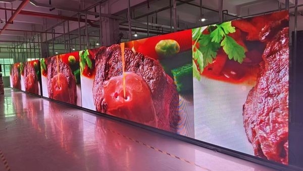 شاشة عرض LED ذات لون كامل عالية الوضوح