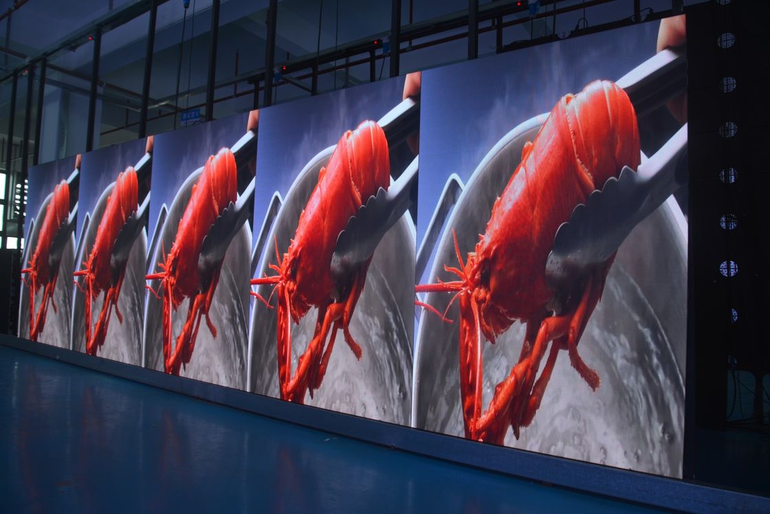 حزمة SMD و 250 * 250mm Module Stage LED Screens CE RoHS FCC CCC UL معتمدة لإنتاج المسرح