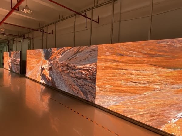 عرض داخلي ملون بالكامل P2 HD الإيجار LED شاشة زاوية عرض واسعة الجدار الفيديو المسرح