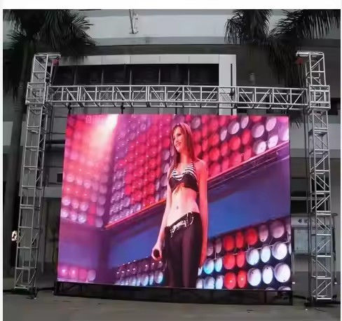 شاشة عرض إعلانات LED خارجية P10، مقاومة للماء IP65، سطوع 5000 شمعة