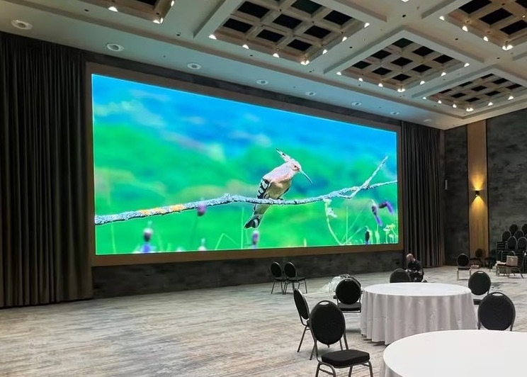 شاشة استئجار SMD 1212 Ultra HD Small Pitch P2.5 لوحة شاشة LED داخلية ، خزانة LED من الألومنيوم مع نظام نوفا