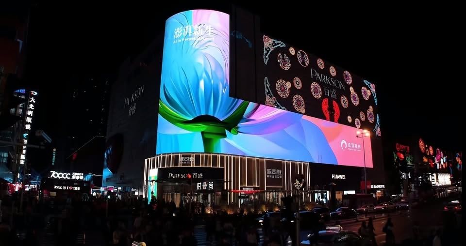 طول العمر 000 ساعة عرض LED خارجي ملون بالكامل مع 5500 سطوع و IP65 مقاوم للماء