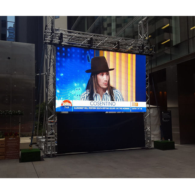 عرض المسافة 3-50m اختار شاشة LED للإيجار مع 2.604mm مساحة النقاط و 500 * 500mm مقاس مجلس الوزراء