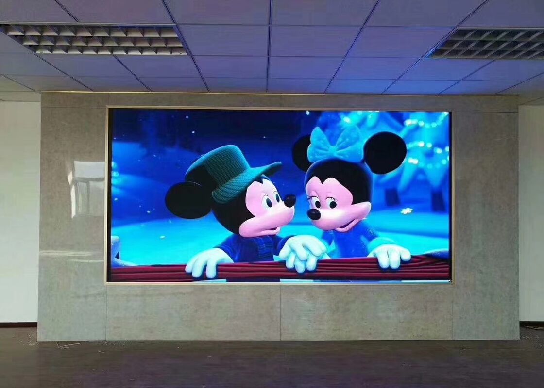 مصباح LED P3.91 شاشة LED داخلية / خارجية على الحائط شاشة LED 3840Hz معدل تحديث