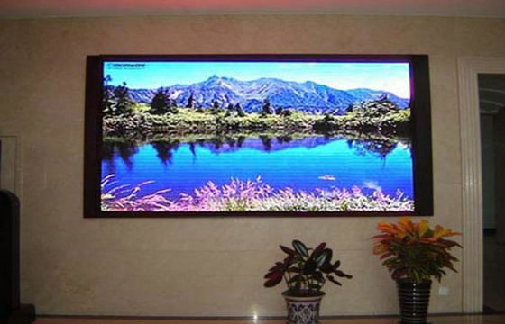 سعر جيد HD SMD2121 P4 داخلي كامل لون شاشات LED TV في حالة الرحلة الانترنت