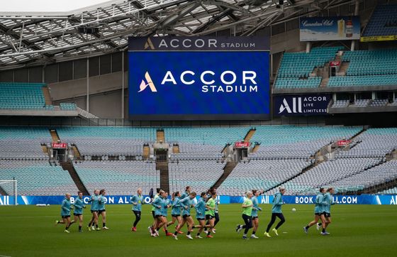 التثبيت الثابت في الهواء الطلق SMD LED Display P10 960x960mm شاشة LED للإعلان شاشة LED / شاشة LED كبيرة