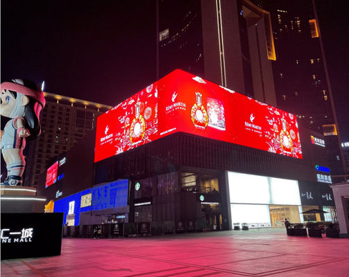 سعر جيد لوحة الإعلانات LED بالألوان الكاملة SMD3535 لافتات شاشة LED خارجية P10 رقمية الانترنت