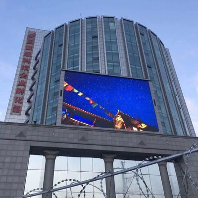 سعر جيد شاشة LED ثابتة P10 للإعلان بالألوان الكاملة مع خزانة مقاس 960 × 960 مم ومعدل تحديث 3840 هرتز متصل