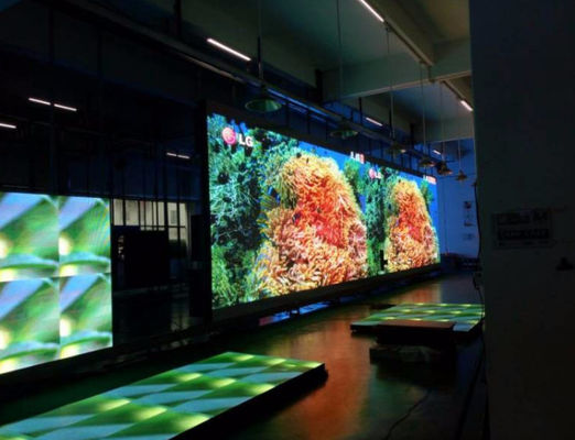 سعر جيد داخلي P1.25 HD LED Dance Floor التفاعلي المحمول 3D التأثير 25600 بكسل محمول مدعوم أرضية الرقص متصل