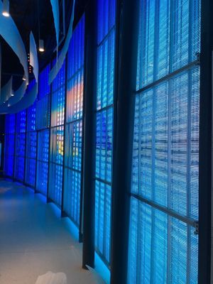 سعر جيد P5.21 شاشة ليد شفافة شاشة الفيديو منتجات جديدة مخصصة ليد عرض إندور بالألوان الكاملة مصلحة الارصاد الجوية الانترنت