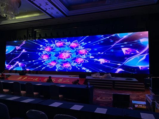 سعر جيد دقة عالية معدل تحديث 3840 هرتز LED Video Wall P3.91 عرض داخلي مستأجر LED مع خزانة 500x500mm متصل