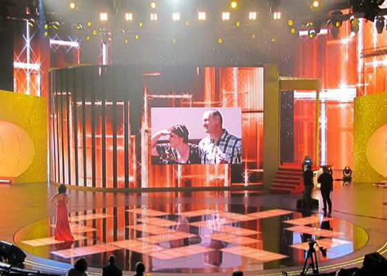 سعر جيد HD GB P4 مسرح داخلي LED استئجار شاشة حفلات موسيقية / مؤتمر ثلاث سنوات ضمان الانترنت