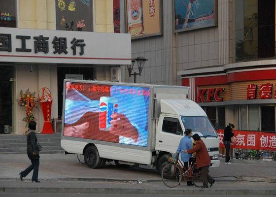 سعر جيد P8 في الهواء الطلق IP65 Full Color Waterproof LED Video Wall Screen 8mm مساحة النقاط الانترنت
