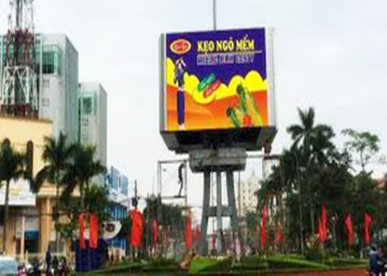 P10 Full Color للاستخدام في الهواء الطلق LED Billboard 10mm Pixel IP65 مقاوم للماء