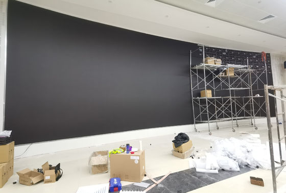 سعر جيد داخلي P2.5 640 * 640mm الإعلانات LED شاشة الحائط الخدمة الأمامية ، 1000 نيت الوضوح الانترنت