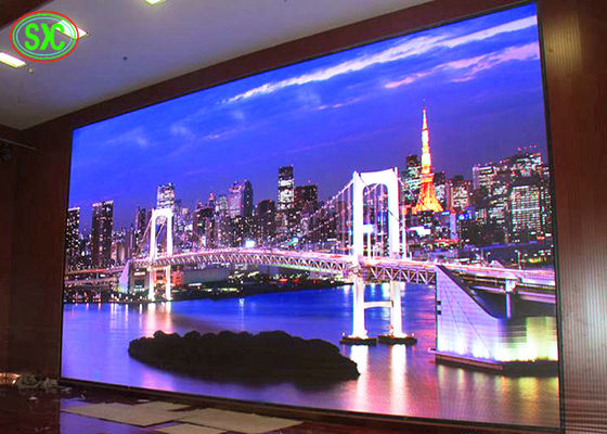 سعر جيد شاشة LED ذات دقة عالية P2.5mm 160 * 160mm داخل المنزل الانترنت