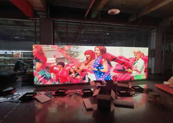 سعر جيد HD Full Color SMD LED Screen Indoor P5 1/16 وضع مسح مناسب للملصقات الإعلانية الانترنت