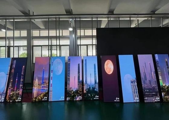 سعر جيد ملصق RGB شاشة LED 2.5MM Pixel Pitch معدل تحديث مرتفع 1920HZ في الداخل الانترنت
