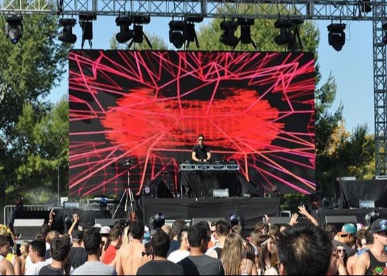 سعر جيد ضوء عالية في الهواء الطلق كامل لون شاشة LED 4 ملم بكسل بيتش HD مقاوم للماء الانترنت