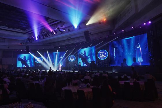 سعر جيد لوحة إعلانات LED P3 4K HD LEDboard داخلية LED video wall P3 وحدات 576x576mm، نظام نوفاستار، 1200cd سطوع، 3840Hz معدل تحديث الانترنت