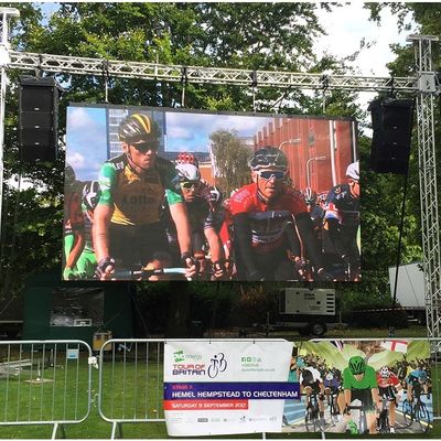 شاشات عرض الإعلانات LED لملاعب كرة القدم لوحة الحائط الفيديو LED الكبيرة