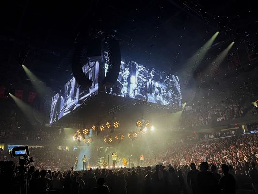 شاشة LED ذات لون كامل في الهواء الطلق مع ضبط سطوع نقطة واحدة / شاشة LED معلقة عالية الوضوح في الداخل P4.8