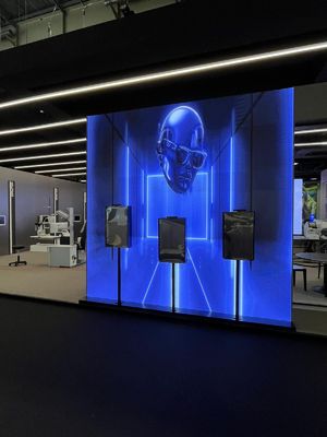 كثافة البكسل 111111 GOB شاشة LED سطحية عالية 1500 بت سطوع لأداء شاشة استثنائي