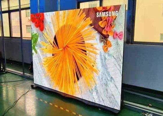 سعر جيد شاشة الألومنيوم المصبوب المقطوعة الأمامية P2.5 الرقمية LED poster Stereo Mount سهلة التثبيت الانترنت
