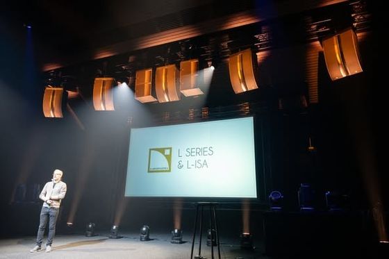 960*960mm حجم الخزانة شاشة RGB LED مع عرض درجة حرارة تشغيل -12/50