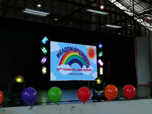 سعر جيد ارتقِ بشاشتك مع شاشة LED RGB مقاس 960 * 960 مم سطوع 5500 شمعة وسطوع ألوان نابضة بالحياة الانترنت