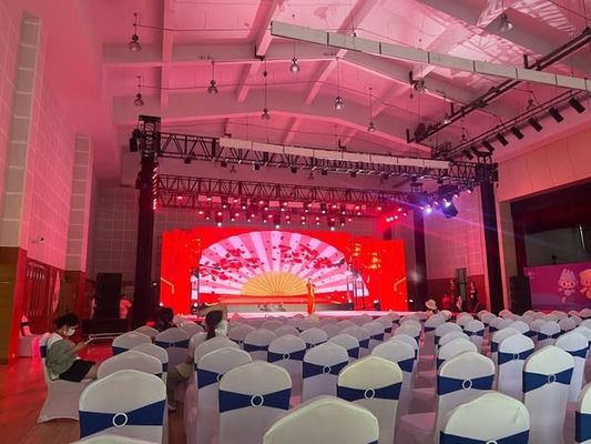 سعر جيد 100000 ساعة عمر Epistar في الهواء الطلق كامل الألوان LED مرصع الألومنيوم العرض مع 720 هرتز شاشة تردد تحديث و 3 الانترنت