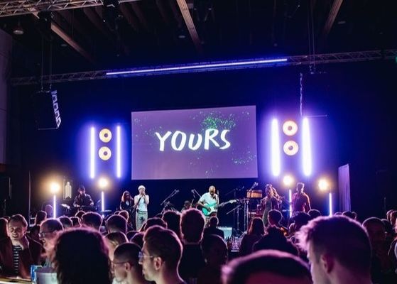 شاشات LED الإعلانية المقاومة للماء مع 2mm Smd2727/2525/1921 و 320 * 160mm حجم الوحدة