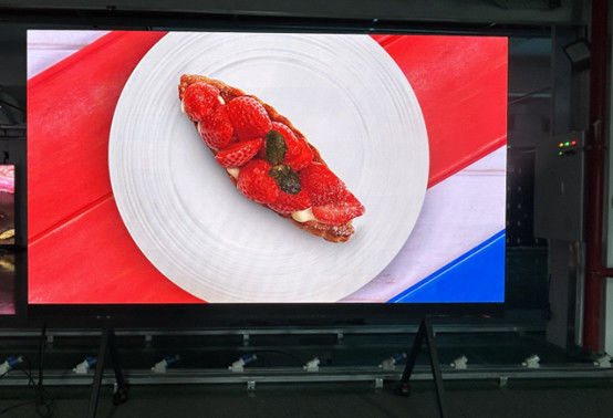 COB P1.25 P1.56 شاشة عرض داخلية مقاومة للماء كاملة الألوان الإعلانية