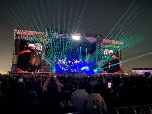 شاشات LED قابلة للتخصيص في المرحلة الخارجية مع وحدات 1pcs Qty ومعايير CE / ROHS / FCC / ISO2001